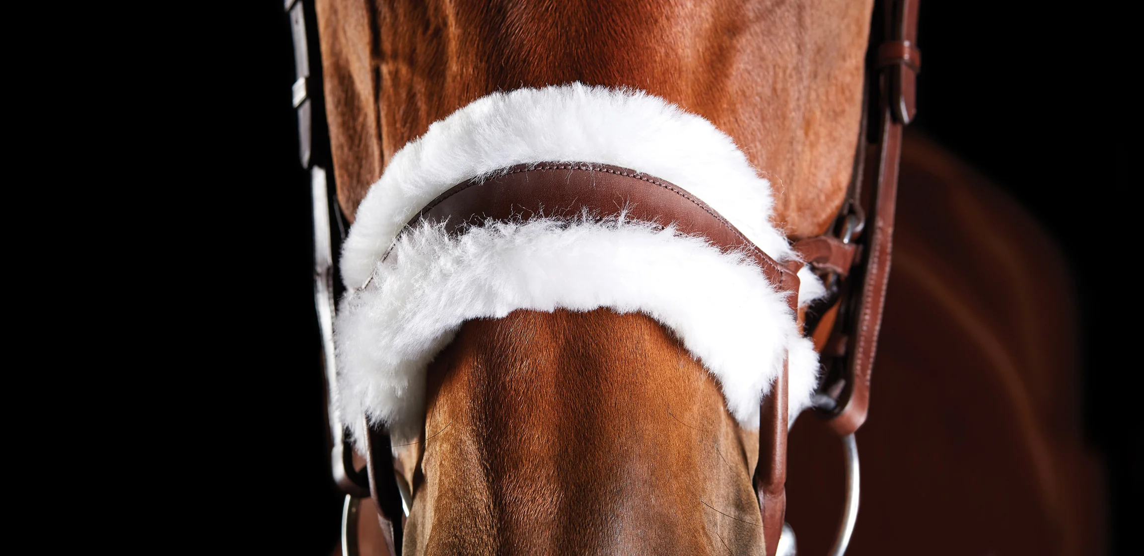 Collegiate® ComFiTec™ Sheepskin Bridle - Image 3