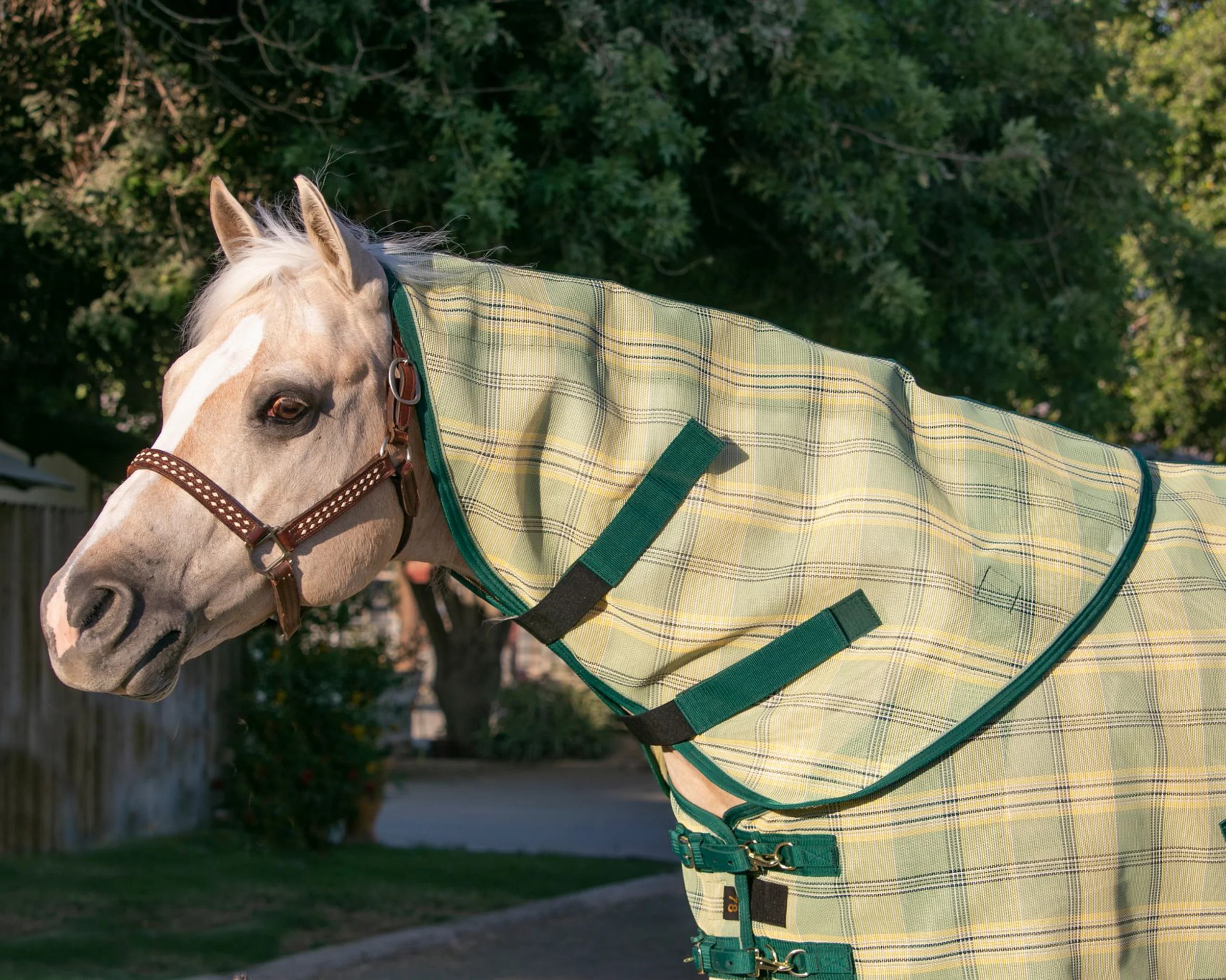 Kensington™ Textilene® Neck Cover - Image 7